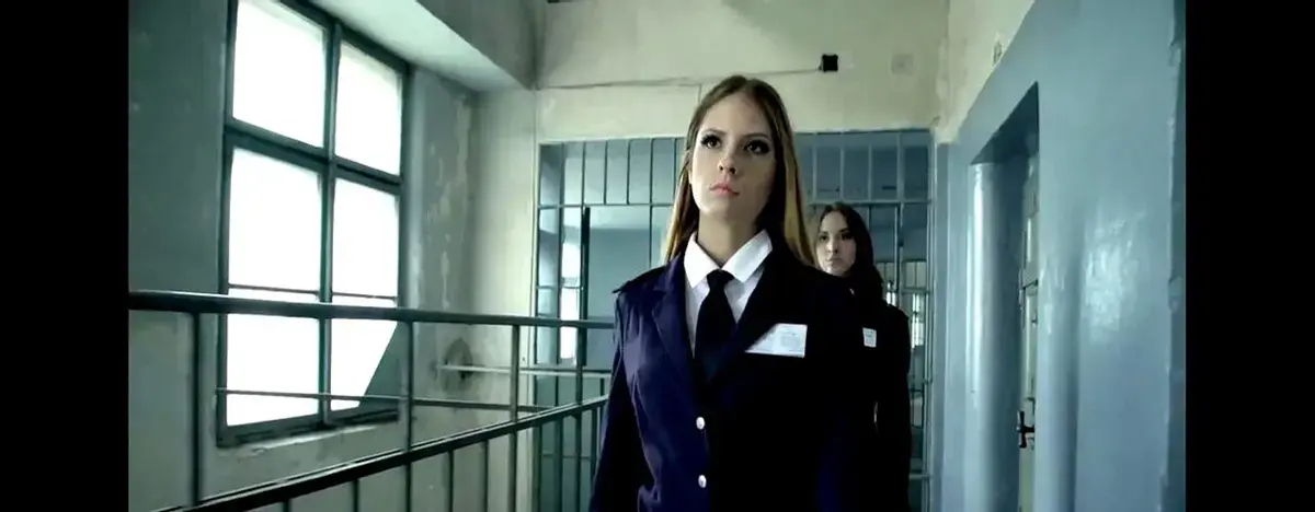 《高压监狱》震撼心灵！《高压监狱》1080P超清未删减版，沉浸式体验人性绝境中的挣扎与救赎