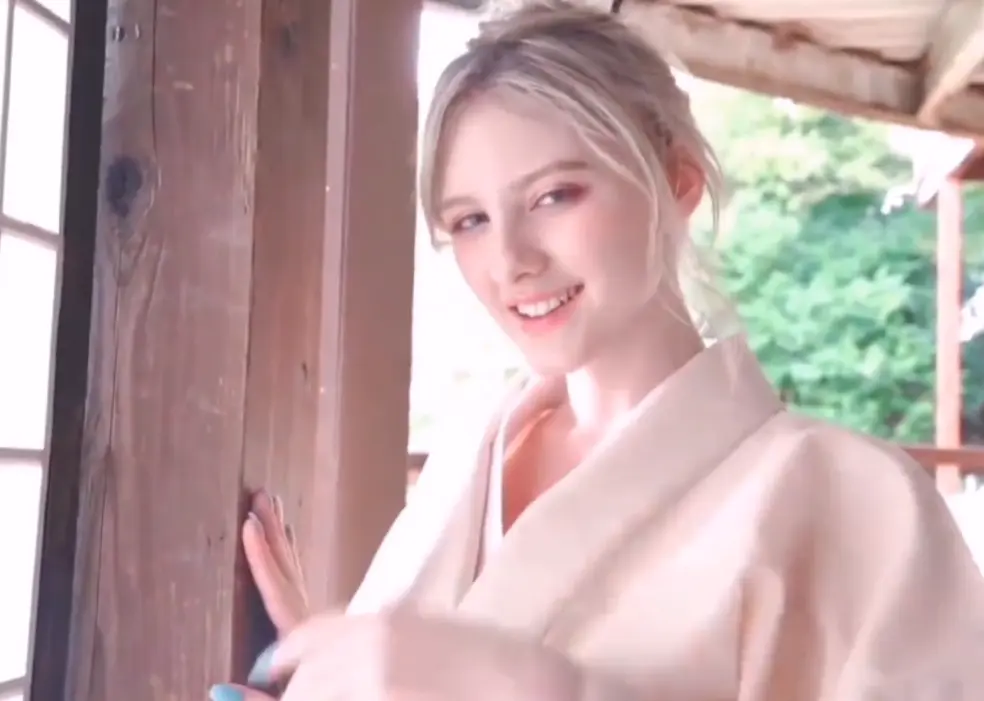 《少女忠诚》高清资源在线看！《少女忠诚》未删减版全网首播，情感催泪必追