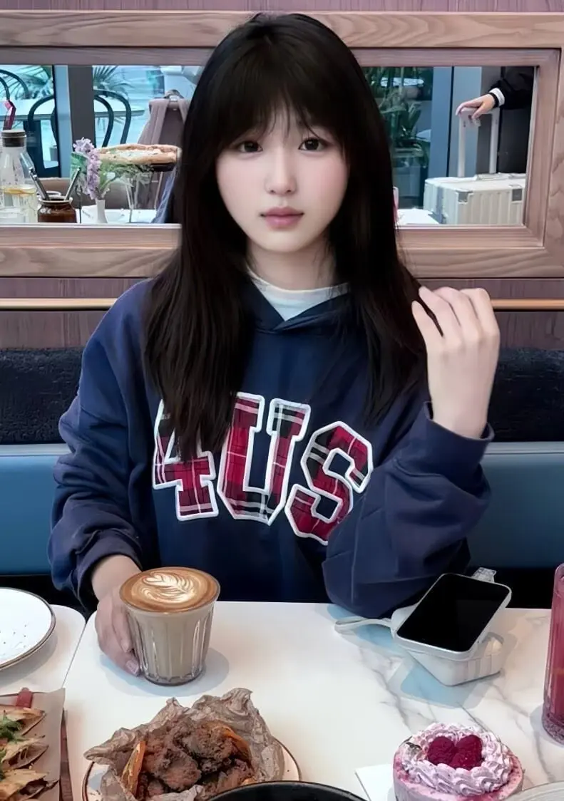 《starluck李林恩》《starluck李林恩》璀璨绽放的青春诗篇！《李林恩》1080P超清画质，沉浸式体验未删减版完整故事，在线播放无广告高清视频全集资源《starluck李林恩》