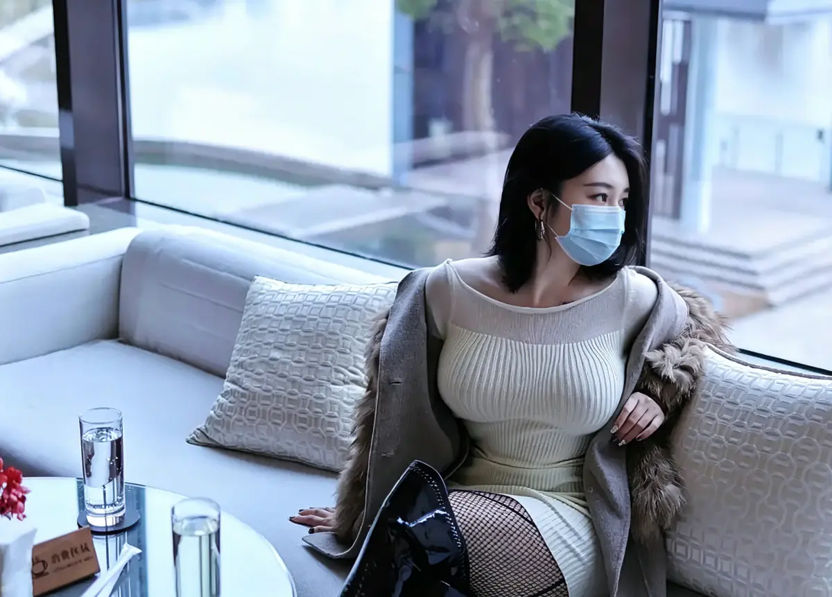 《温柔的小姨》《温柔的小姨》超清画质情感盛宴：未删减版全集在线播放，温柔的小姨夸克网盘资源下载《温柔的小姨》